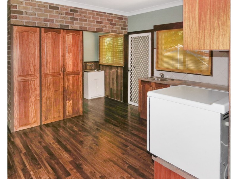 31 Mitchell Street, Bowen QLD 4805