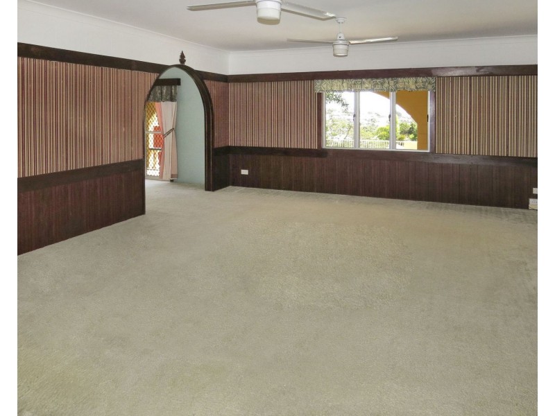 31 Mitchell Street, Bowen QLD 4805