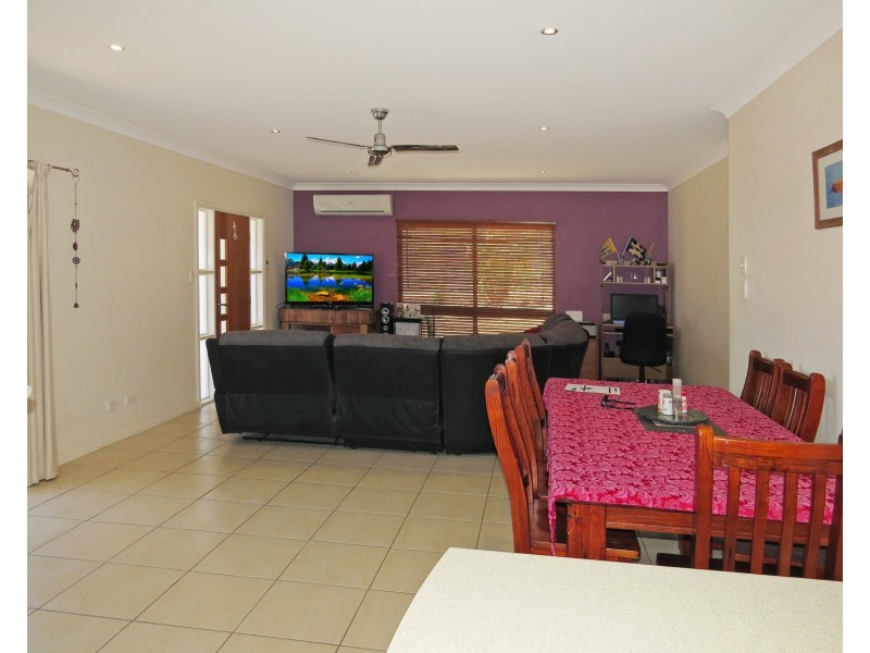 17 Bayview Crescent, Bowen QLD 4805