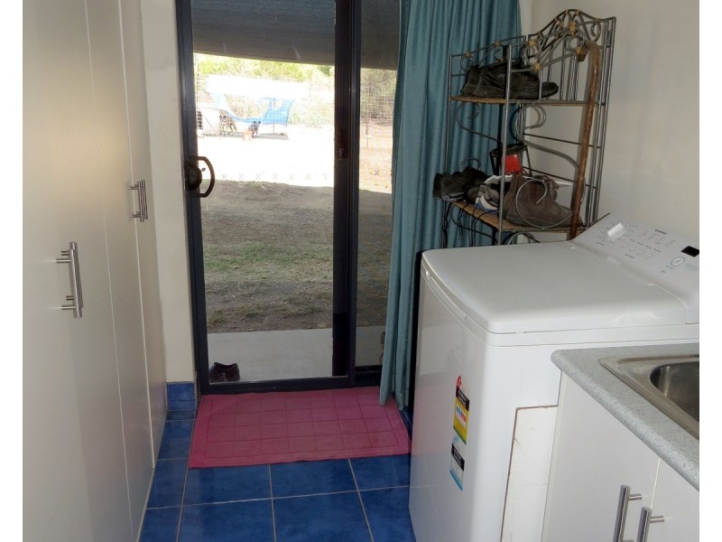 17 Bayview Crescent, Bowen QLD 4805
