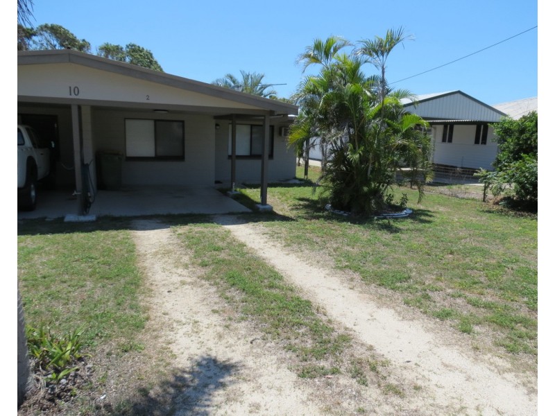 2/10 Field Street, Bowen QLD 4805