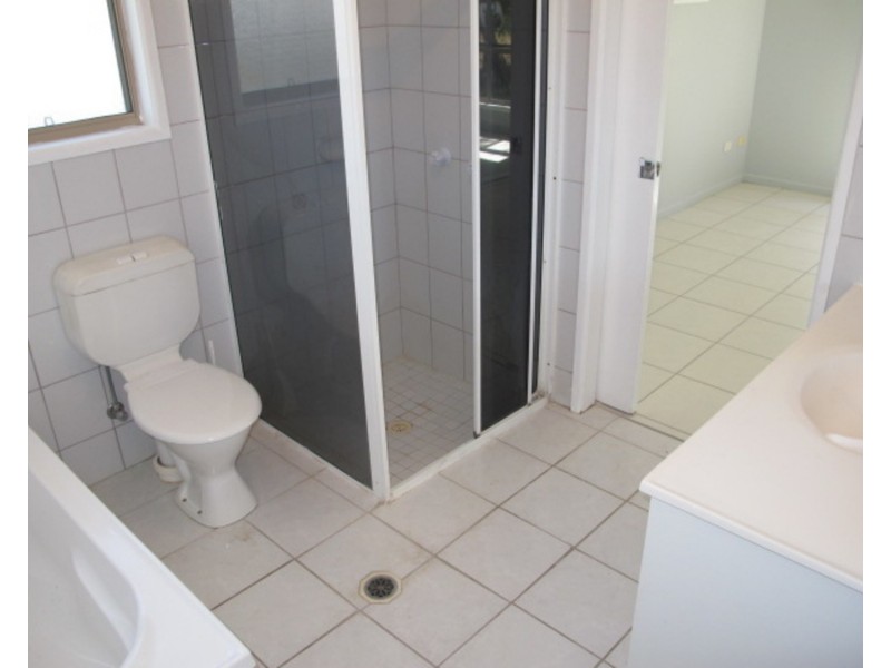 39 Coral Street, Bowen QLD 4805