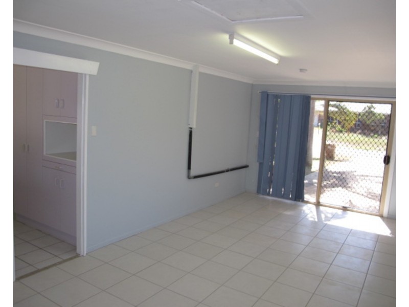 39 Coral Street, Bowen QLD 4805