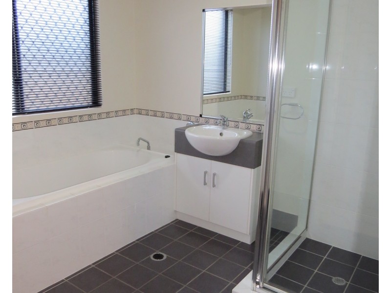 16 Lucinda Place, Bowen QLD 4805