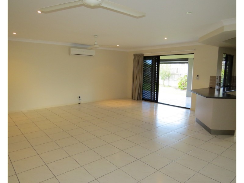 16 Lucinda Place, Bowen QLD 4805