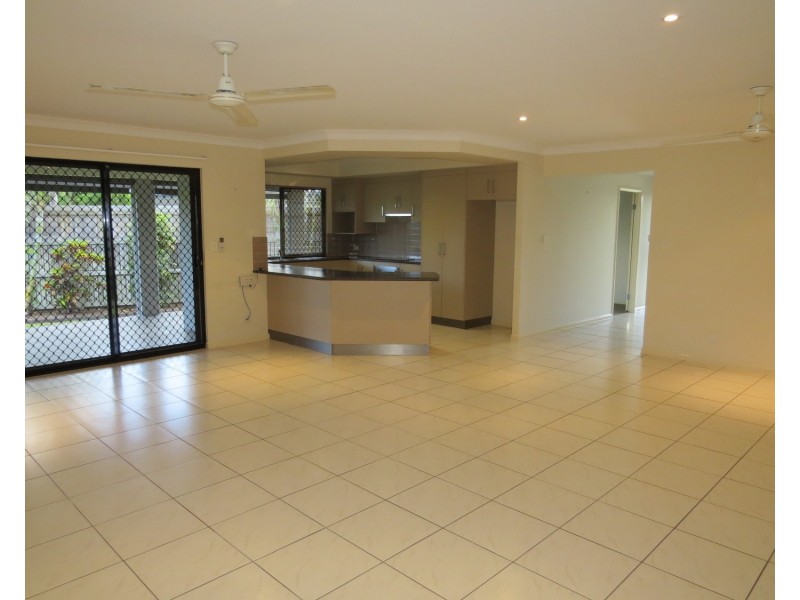 16 Lucinda Place, Bowen QLD 4805
