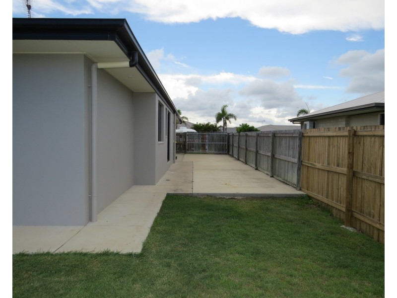 16 Lucinda Place, Bowen QLD 4805