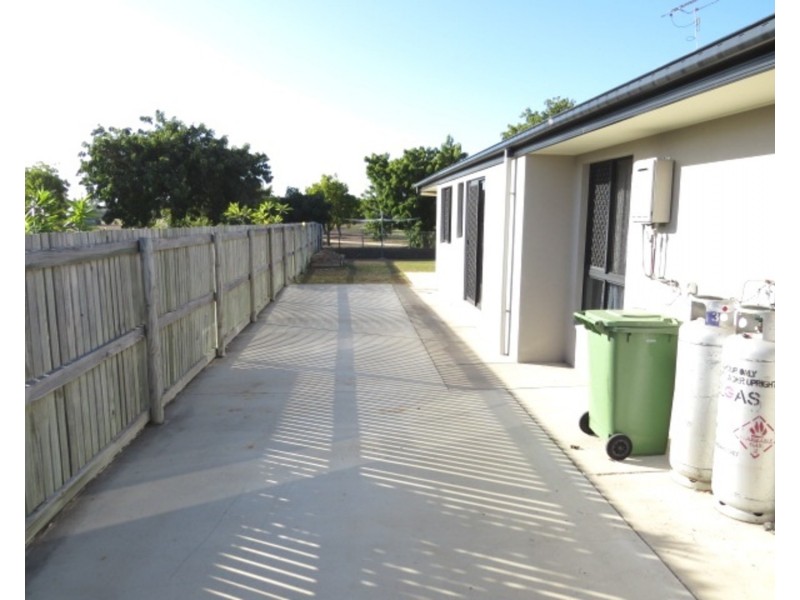 16 Lucinda Place, Bowen QLD 4805