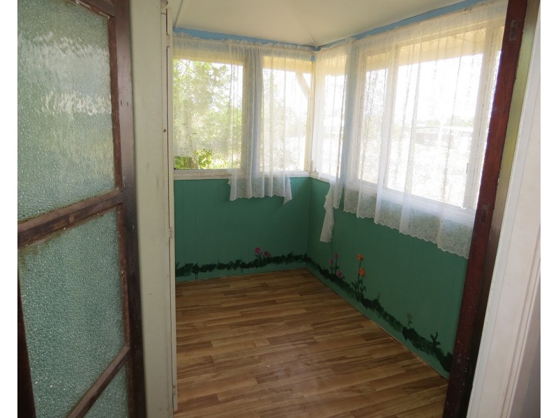 47 Livingstone Street, Bowen QLD 4805