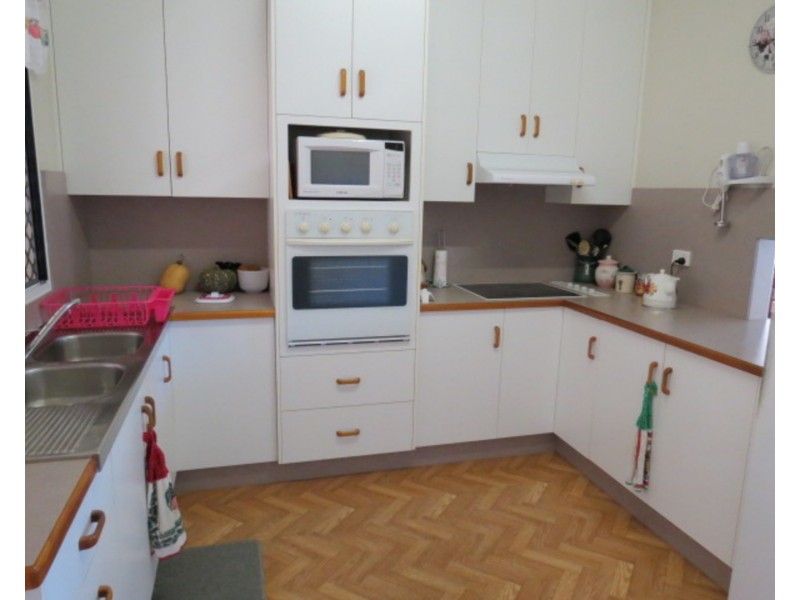 96 Williams Street, Bowen QLD 4805