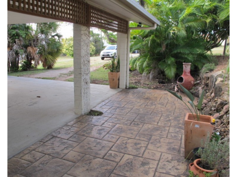 81 Poole Street, Bowen QLD 4805