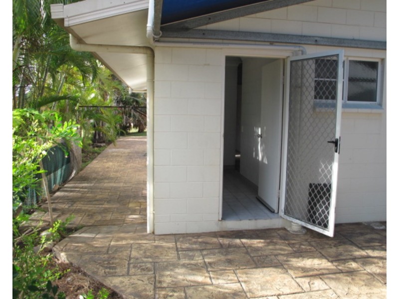 81 Poole Street, Bowen QLD 4805