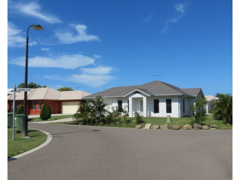 1 Second Close, Bowen QLD 4805