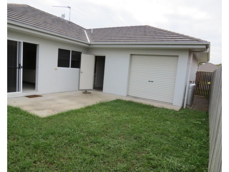 1 Second Close, Bowen QLD 4805