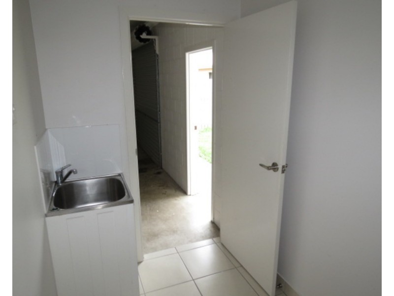 1 Second Close, Bowen QLD 4805