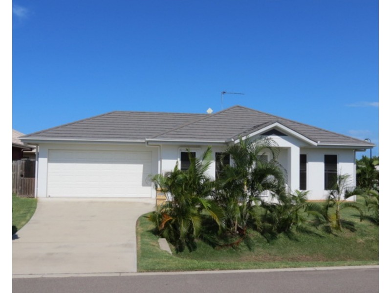 1 Second Close, Bowen QLD 4805