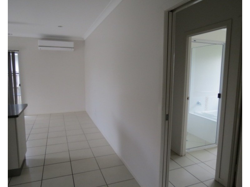 1 Second Close, Bowen QLD 4805