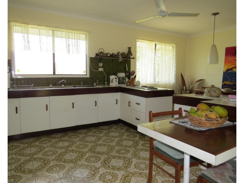 40 Inverdon Road, Bowen QLD 4805