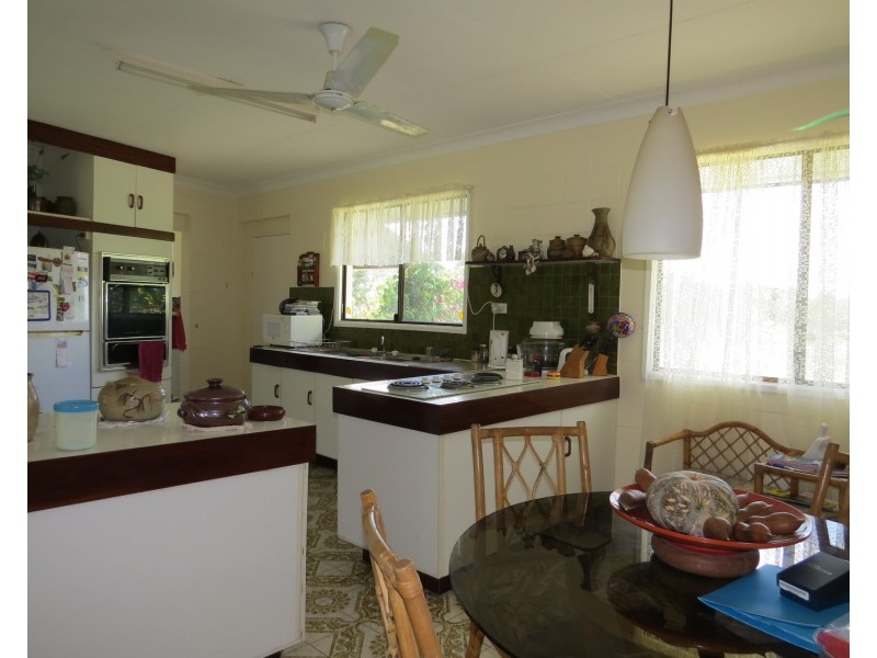 40 Inverdon Road, Bowen QLD 4805