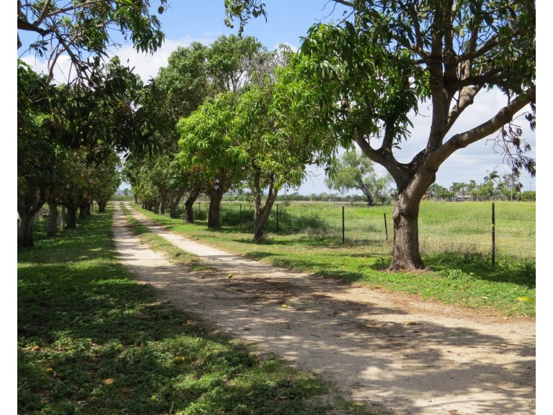 40 Inverdon Road, Bowen QLD 4805