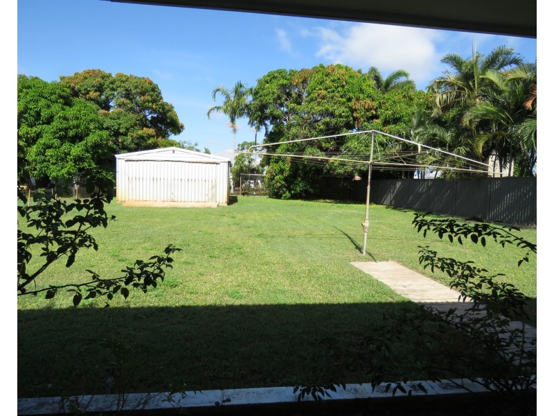 11 Golf Links Road, Bowen QLD 4805