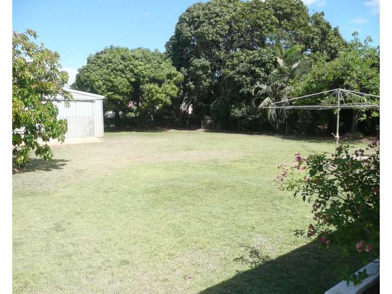 11 Golf Links Road, Bowen QLD 4805
