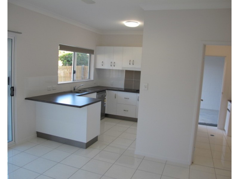 8 Pacific Drive, Bowen QLD 4805