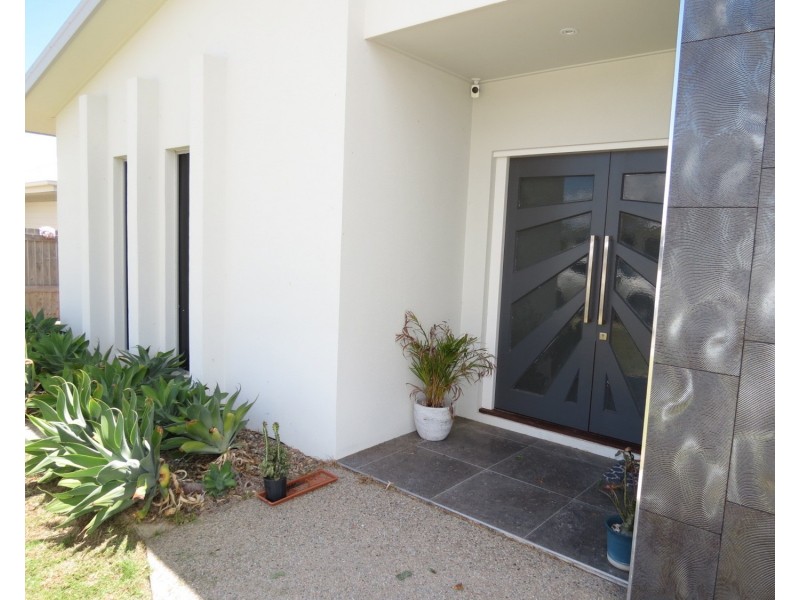 40 Scenic Crescent, Bowen QLD 4805