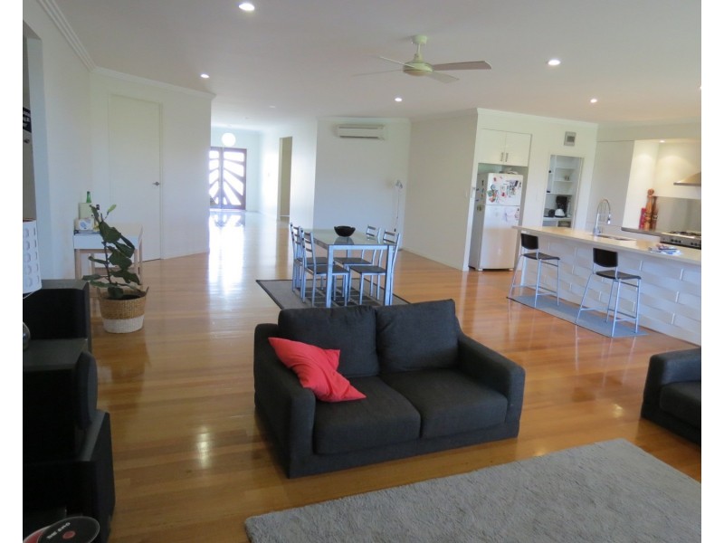 40 Scenic Crescent, Bowen QLD 4805