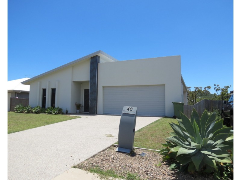 40 Scenic Crescent, Bowen QLD 4805