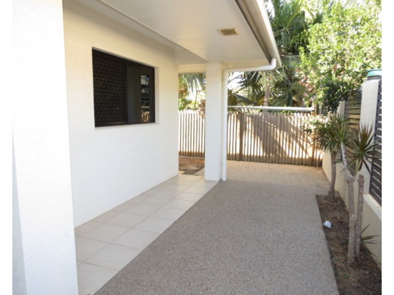 2/1 Kapok Road, Bowen QLD 4805