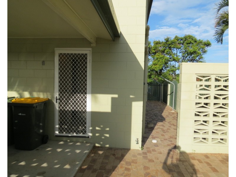 3/108 Herbert Street, Bowen QLD 4805