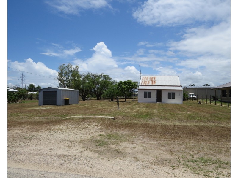 27 Matthews Street, Bowen QLD 4805