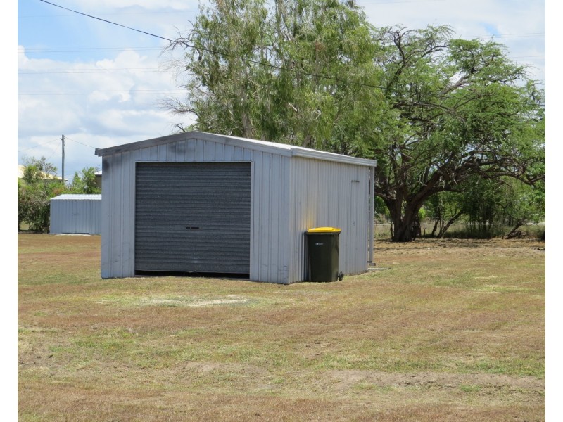 27 Matthews Street, Bowen QLD 4805