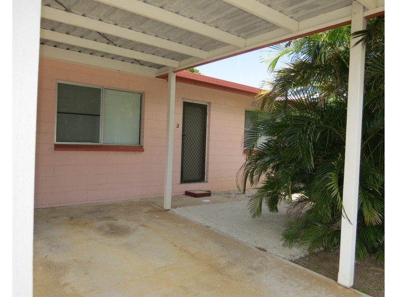 2/41 Crofton Street, Bowen QLD 4805