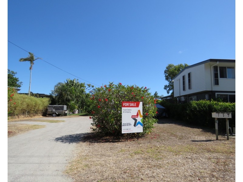 10 Verna Street, Bowen QLD 4805