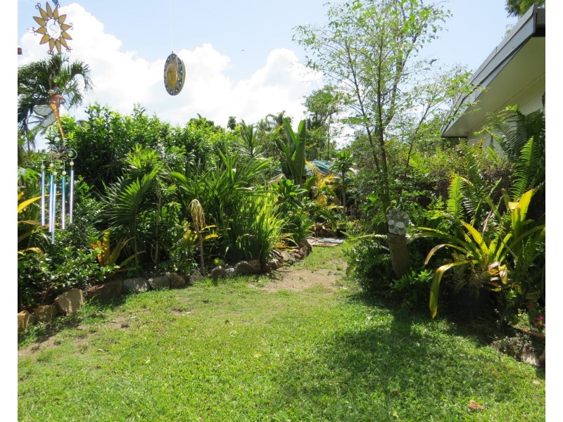 10 Verna Street, Bowen QLD 4805