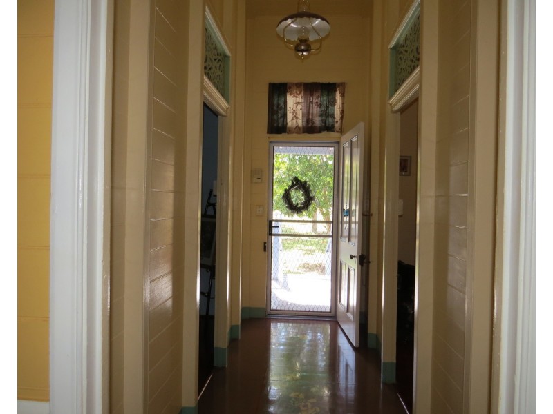 6 Hay Street, Bowen QLD 4805