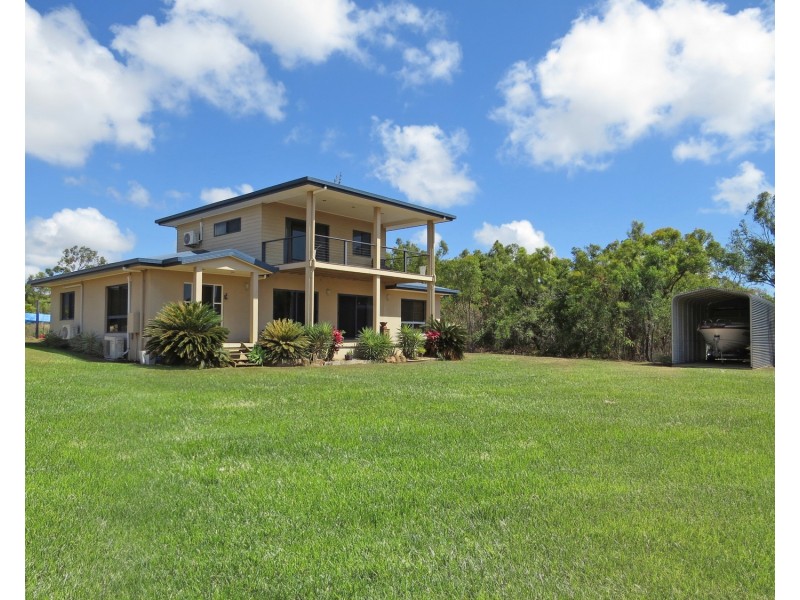 17 Bayview Crescent, Bowen QLD 4805