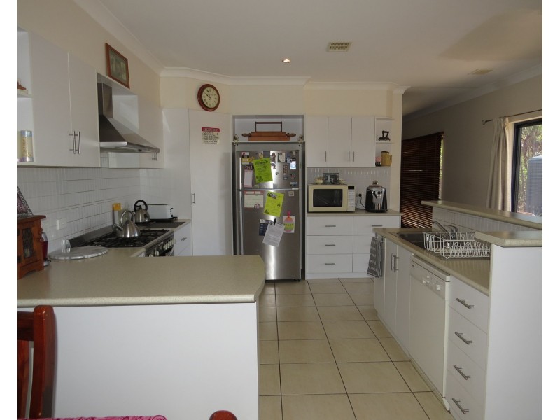 17 Bayview Crescent, Bowen QLD 4805