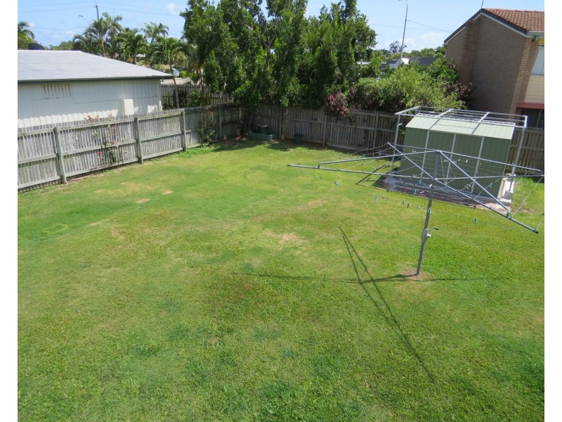 4 Darwen Street, Bowen QLD 4805