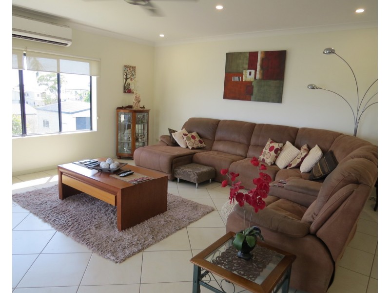 10 Marine Parade, Bowen QLD 4805