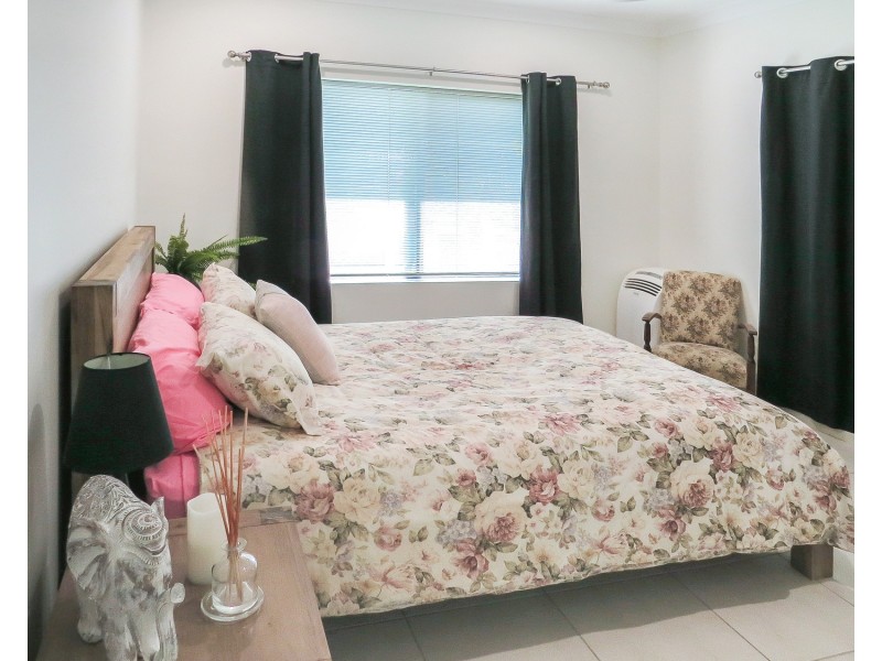 10 Marine Parade, Bowen QLD 4805
