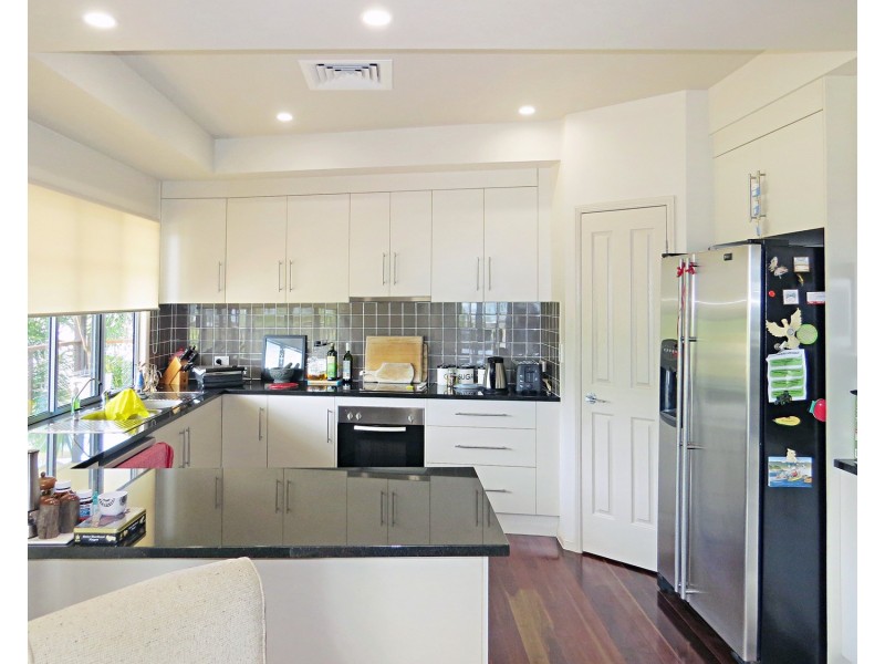 5 Links Road, Bowen QLD 4805