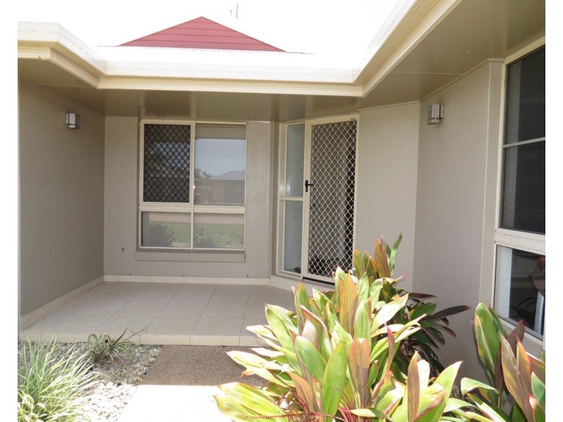 14 Kirkpatrick Court, Bowen QLD 4805