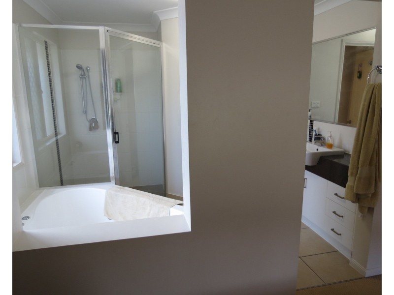 14 Kirkpatrick Court, Bowen QLD 4805