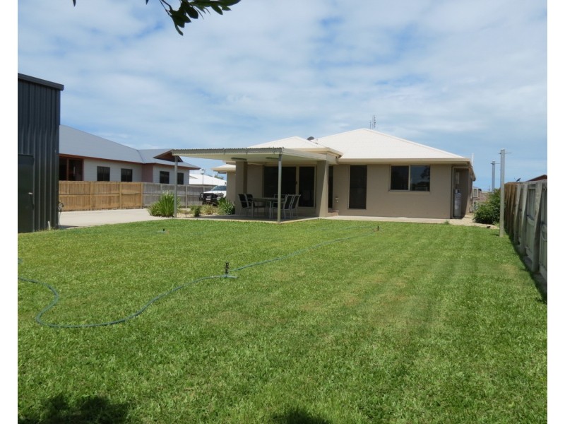 14 Kirkpatrick Court, Bowen QLD 4805