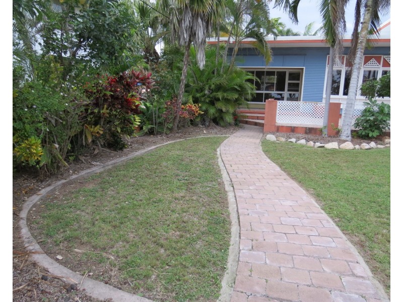 55 Esplanade, Bowen QLD 4805