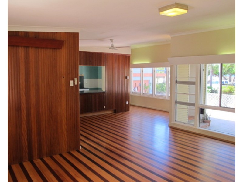 55 Esplanade, Bowen QLD 4805