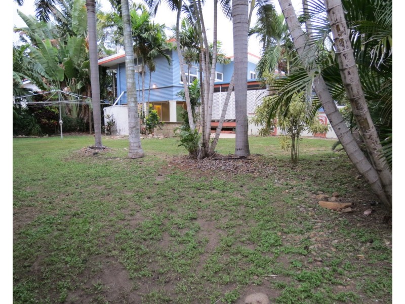 55 Esplanade, Bowen QLD 4805